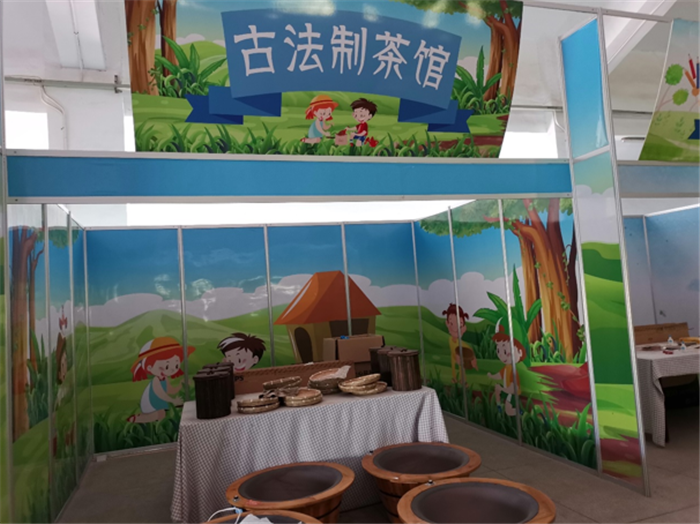 9月3日，中農富通調研組兵分兩路對南京高淳區武家嘴現代農業產業示范園區和棲霞區龍潭現代農業產業示范園區的調研工作。(圖8)